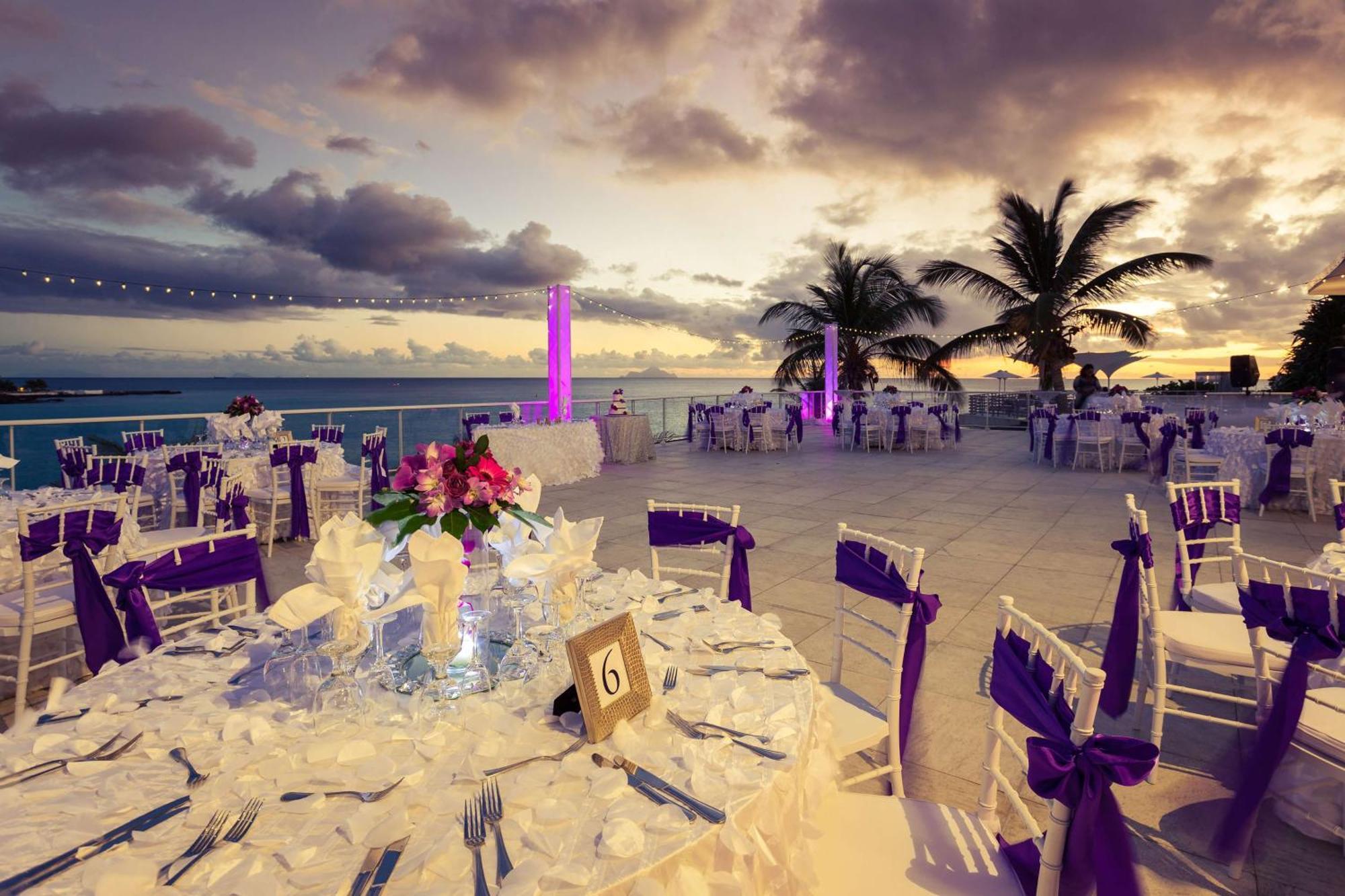 Sonesta Maho Beach All Inclusive Resort Casino & Spa Экстерьер фото