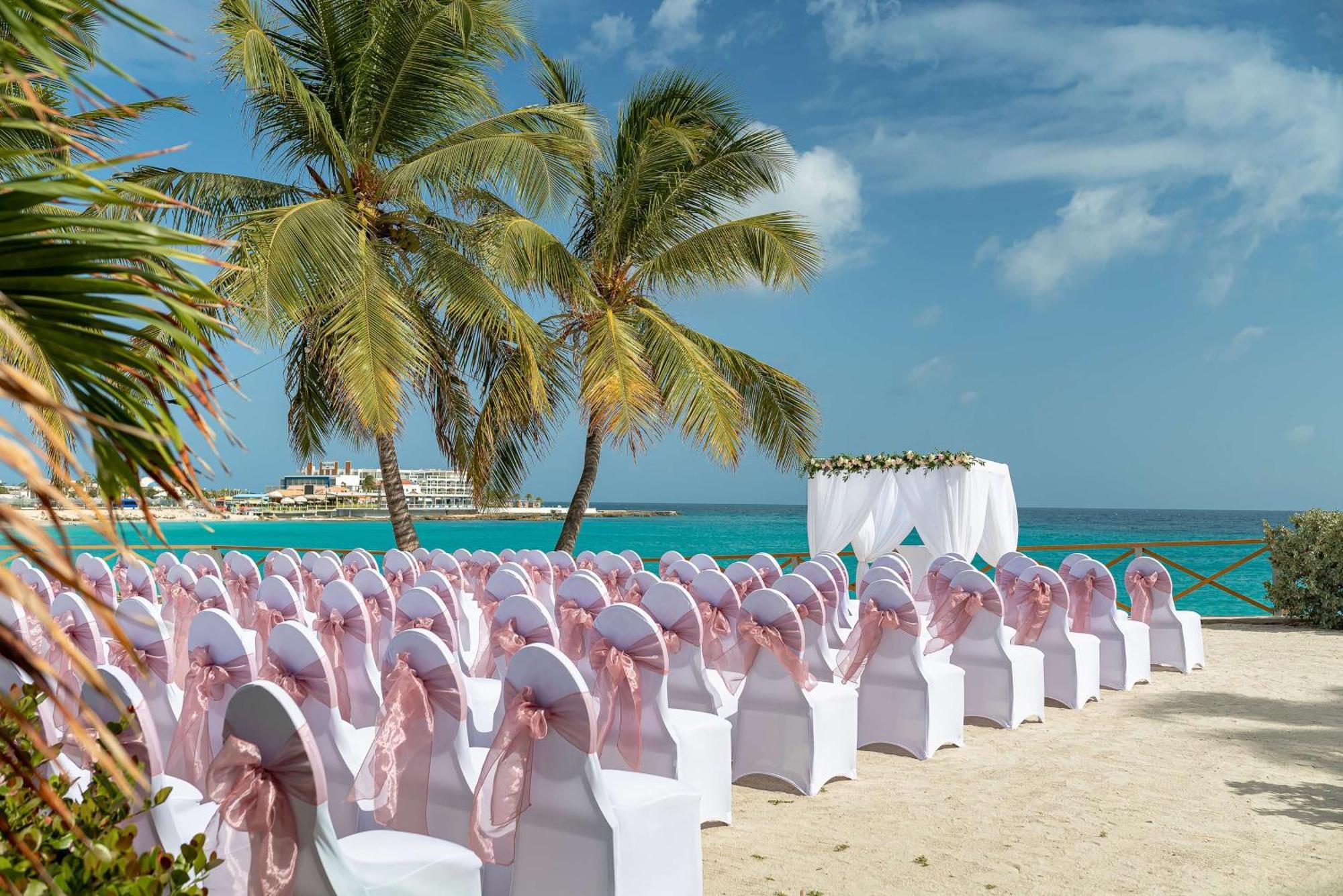 Sonesta Maho Beach All Inclusive Resort Casino & Spa Экстерьер фото