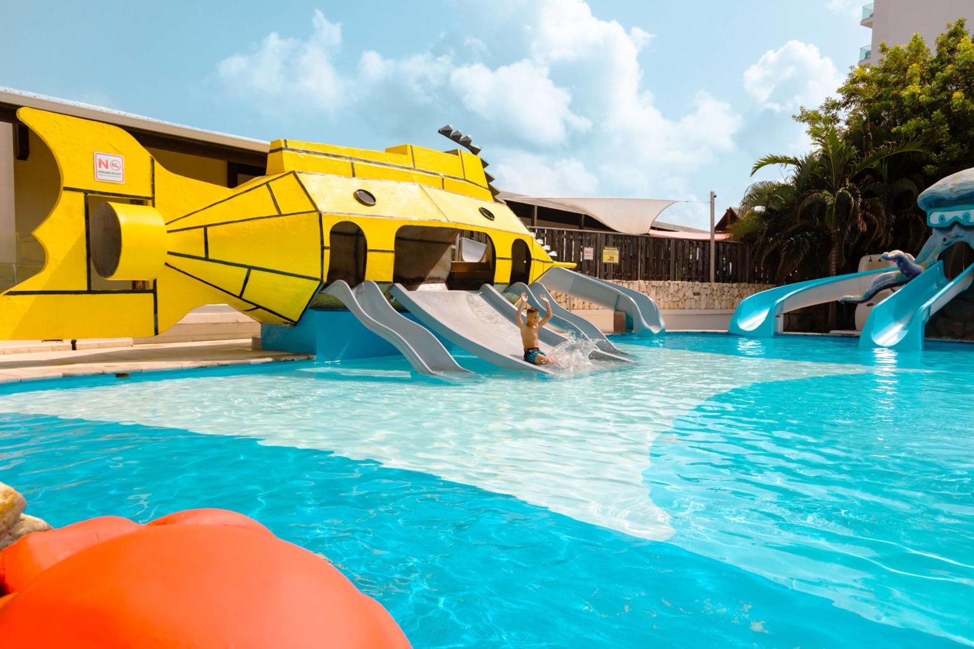 Sonesta Maho Beach All Inclusive Resort Casino & Spa Экстерьер фото