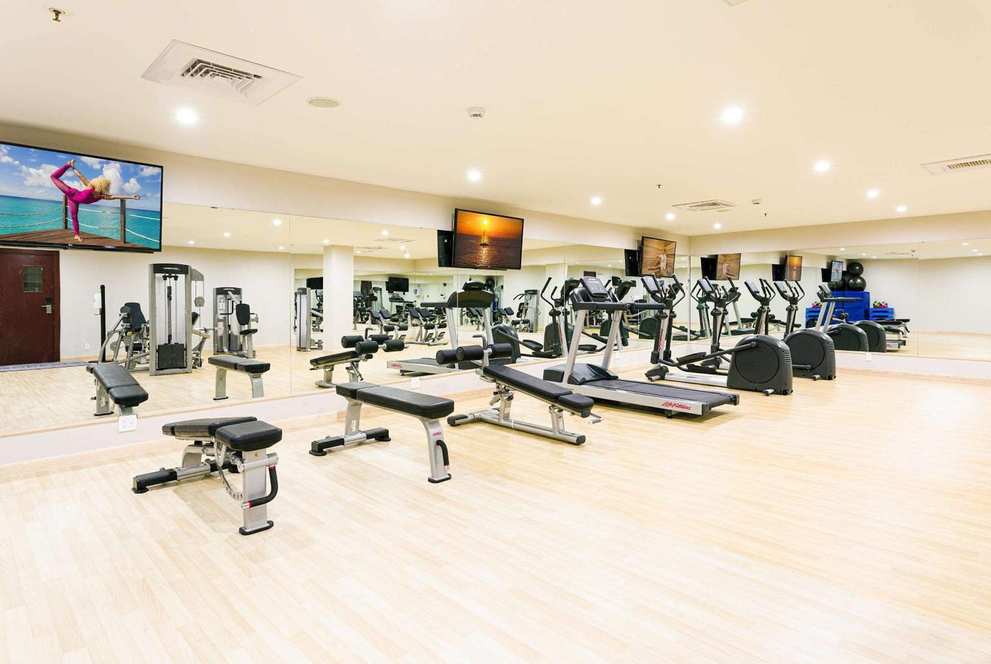 Sonesta Maho Beach All Inclusive Resort Casino & Spa Экстерьер фото